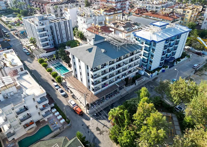 Kandelor Hotel